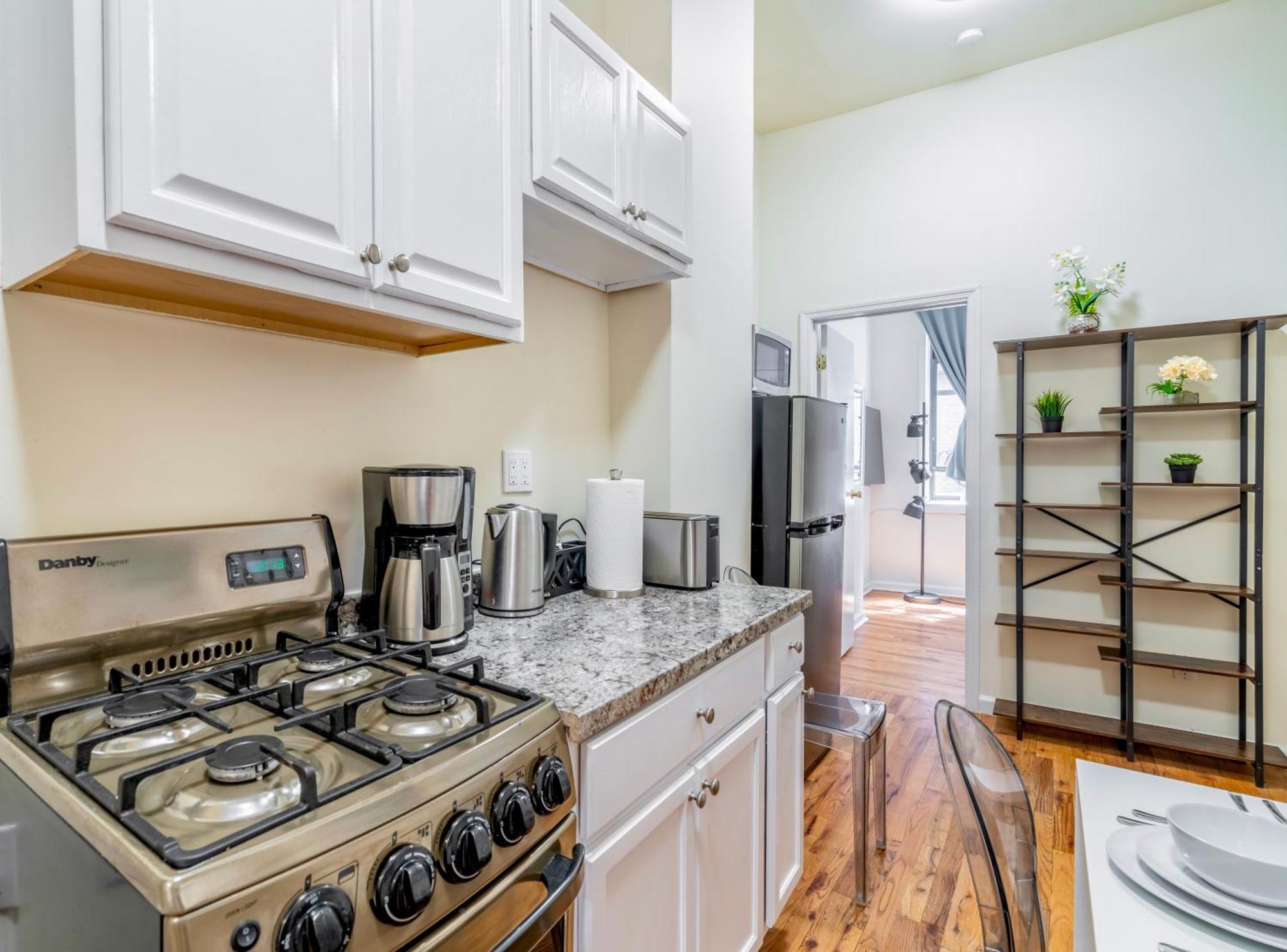 2 Bedroom Hidden Upscale Oasis New York Bagian luar foto