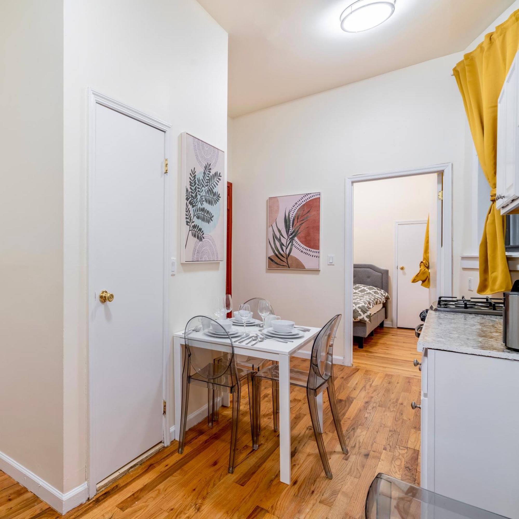 2 Bedroom Hidden Upscale Oasis New York Bagian luar foto